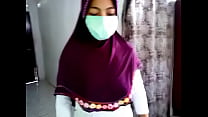 hijab show off 1