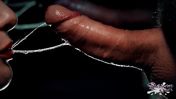 Guy cumshot in the throat with a pulsating dick